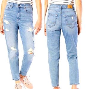 NWT Levi's® Premium 80S MOM WOMEN'S JEANS- Size 31